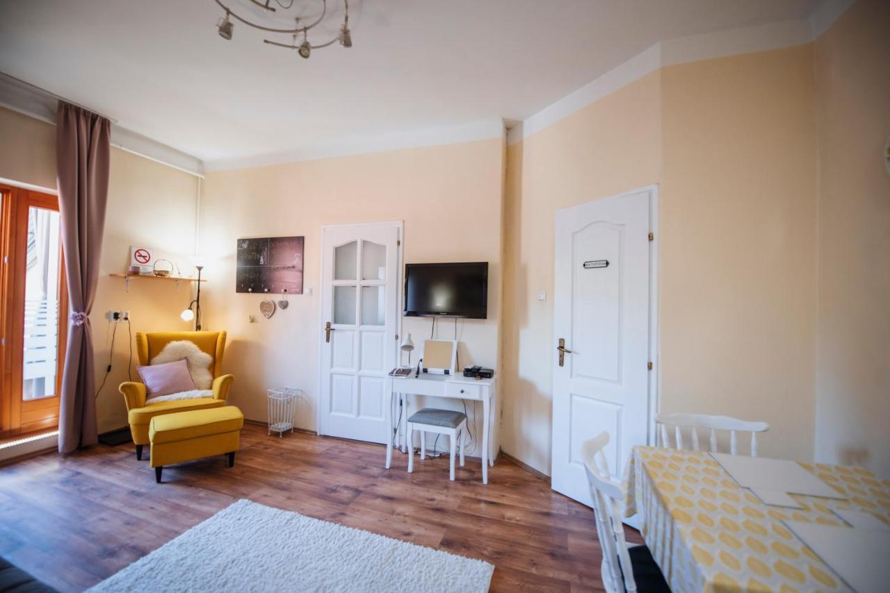 Heart Of Pecs Apartman Free Parking ภายนอก รูปภาพ